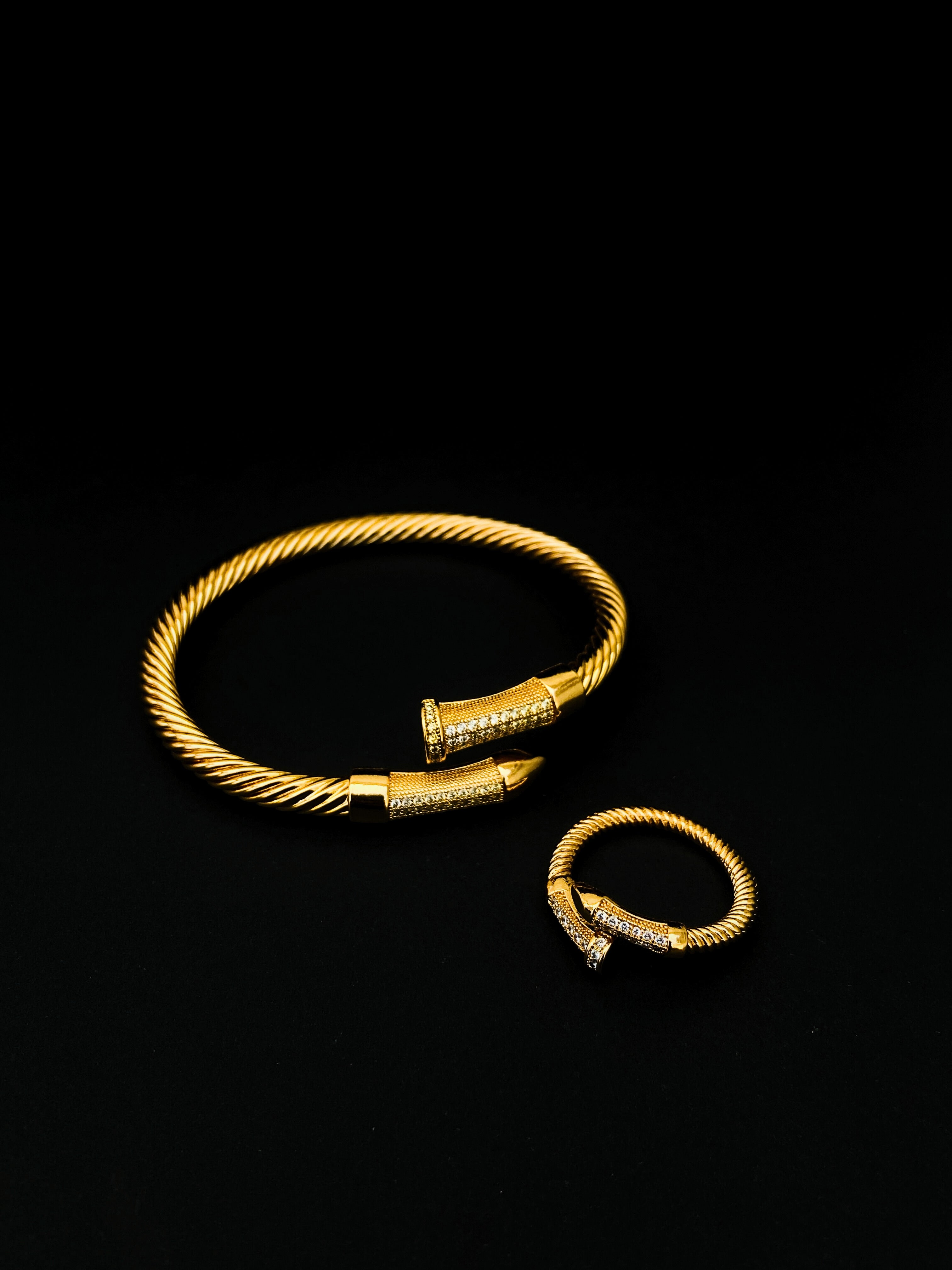 FREE SIZE GOLD PLATED ZIRCON BANGLE WITH RING